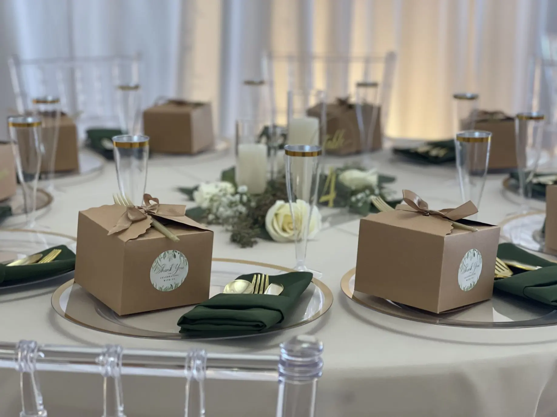 Green and white wedding table