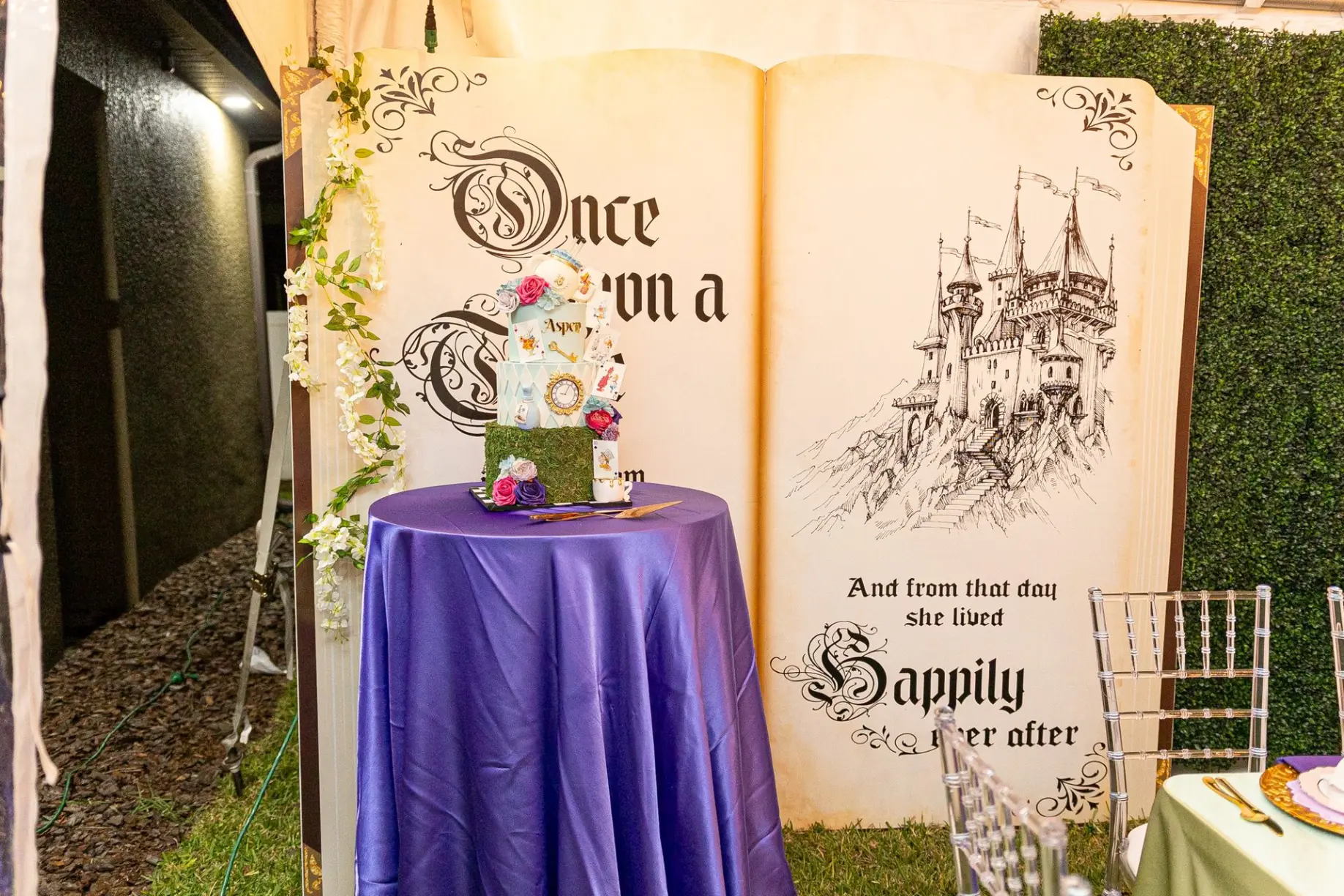 Story book backdrop and cake